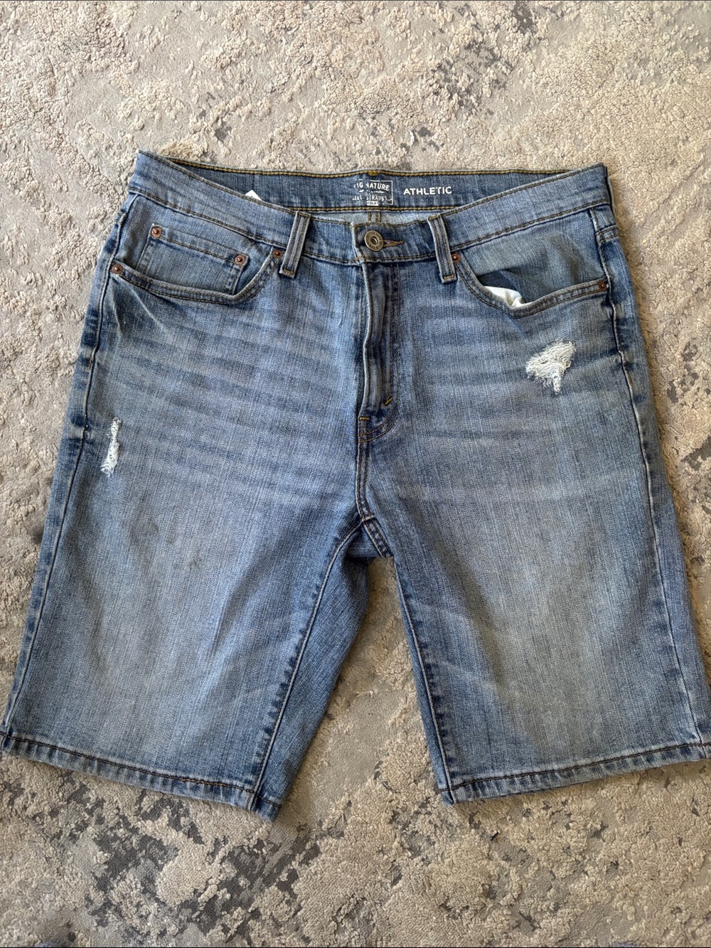 Signature by Levi Strauss Faded Blue Men’s Denim Shorts
